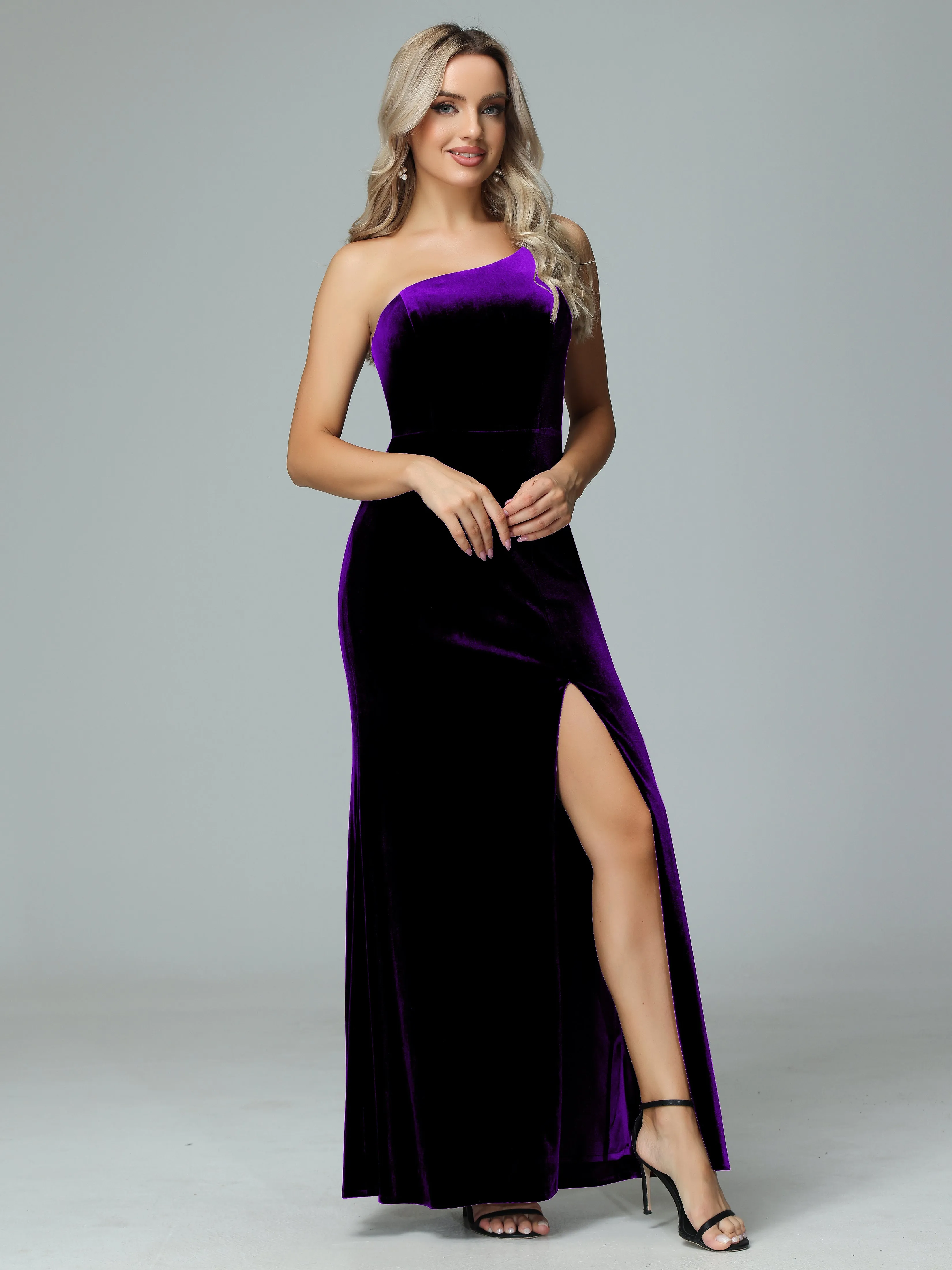 Charming One Shoulder Velvet Bridesmaid Dresses