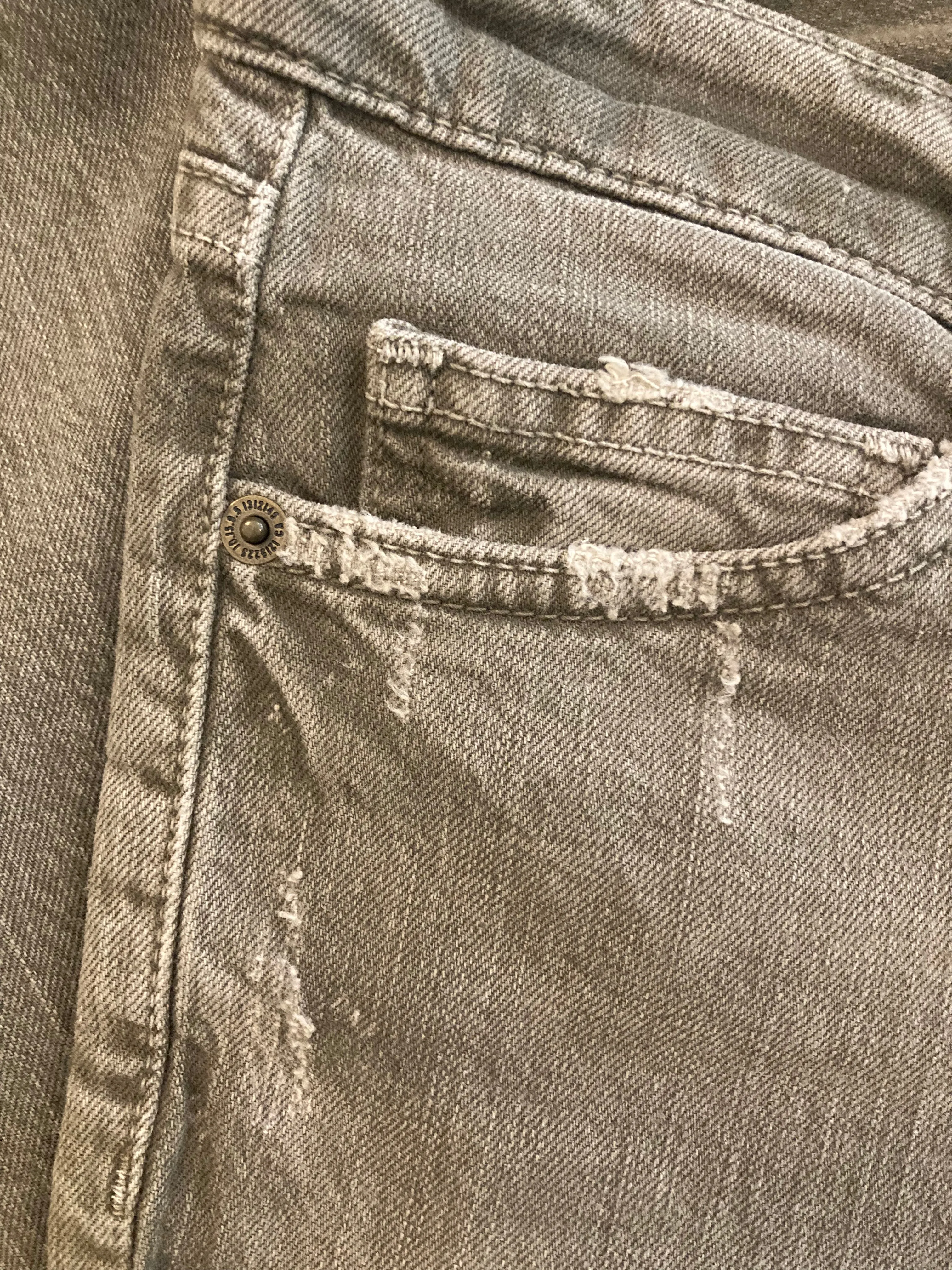 Distressed Jeans