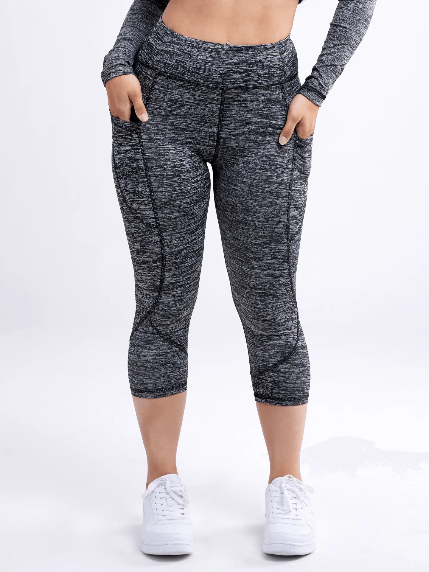 Mid-Rise Capri Fitness Leggings with Side Pockets | JupiterGear