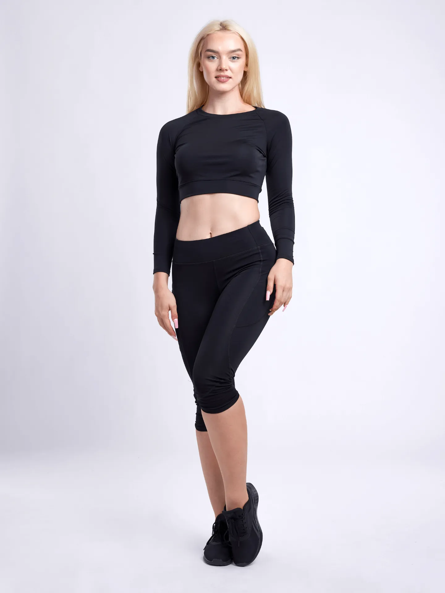 Mid-Rise Capri Fitness Leggings with Side Pockets | JupiterGear